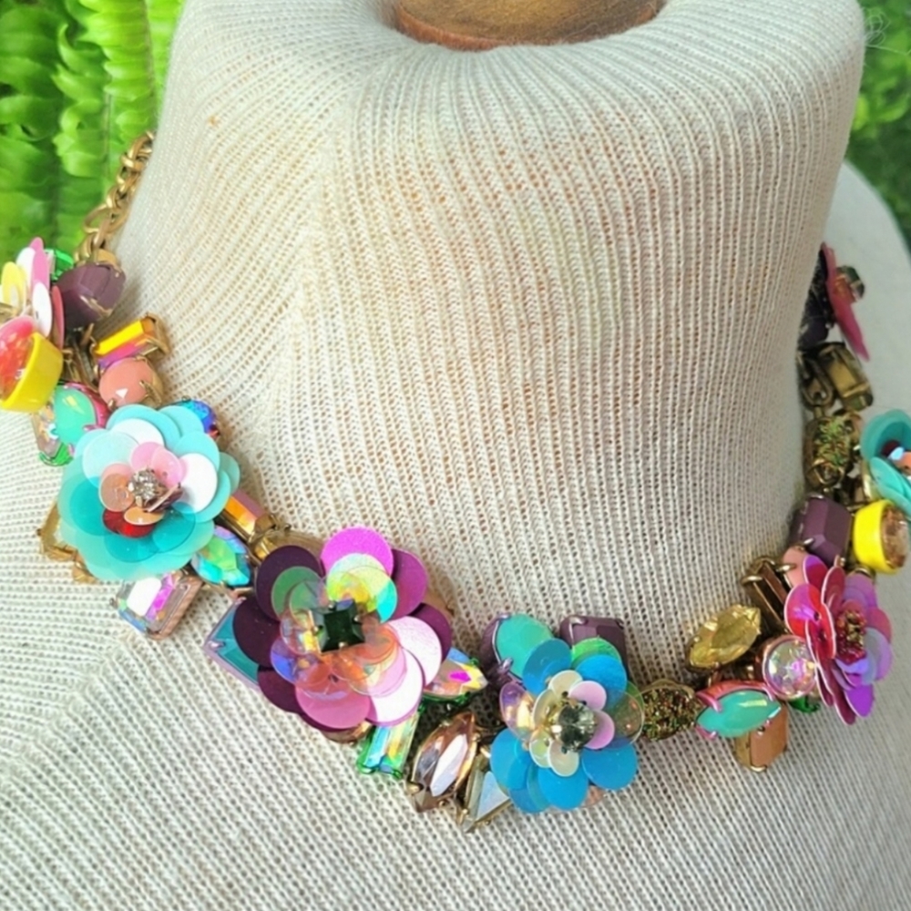 HTF J. Crew Blooming Sequin Paillete Brulee Necklace - Picture 7 of 7